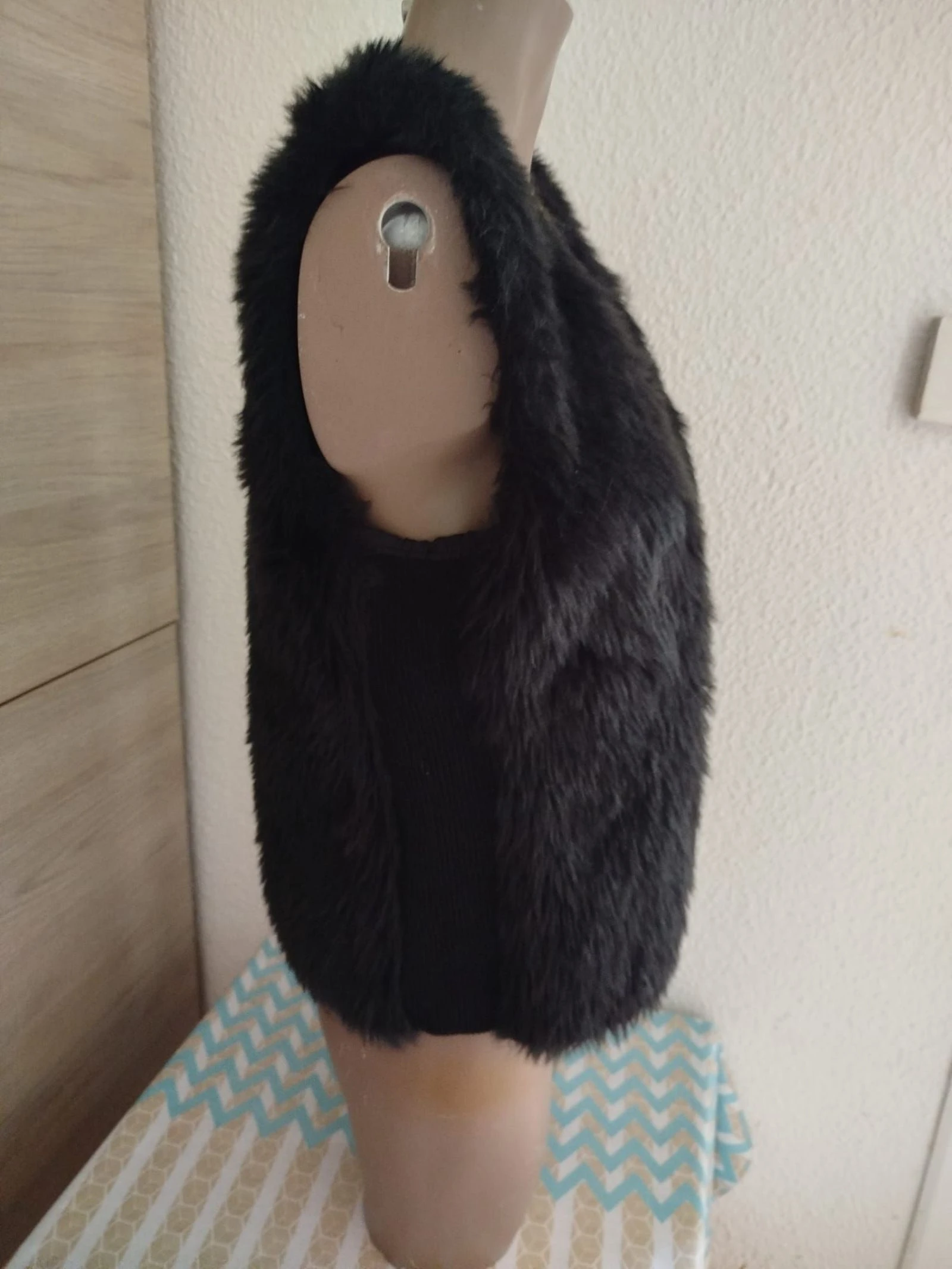 Chaleco peludo zara tamanho 13/14 anos tamanho adulto XL – photo 4